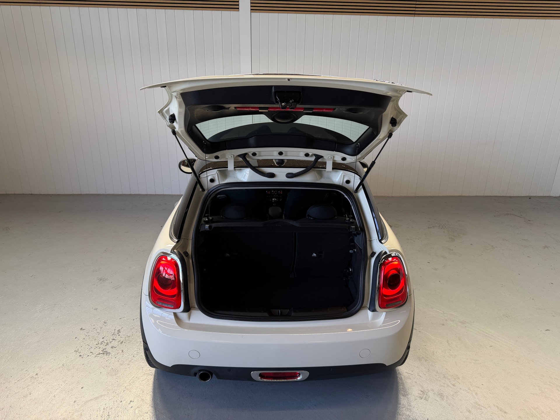 MINI Cooper 1.5 Automatik-image-19