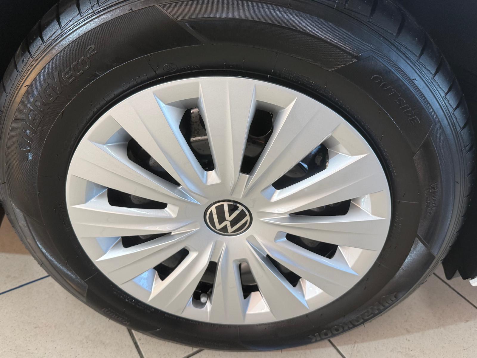 VW Golf Variant 1.5 eTSI mHEV Basis DSG-image-4