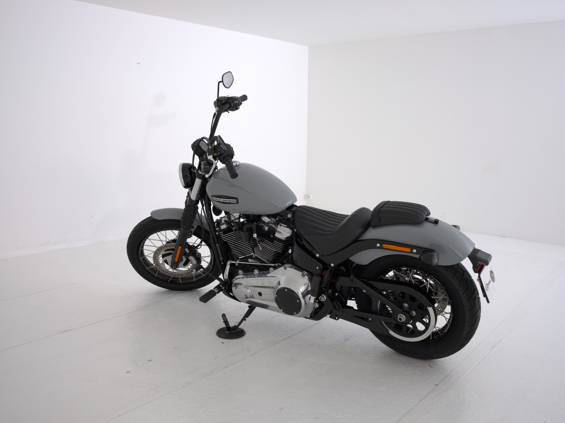 HARLEY-DAVIDSON FXBB Street Bob 117 (35kW)-image-3