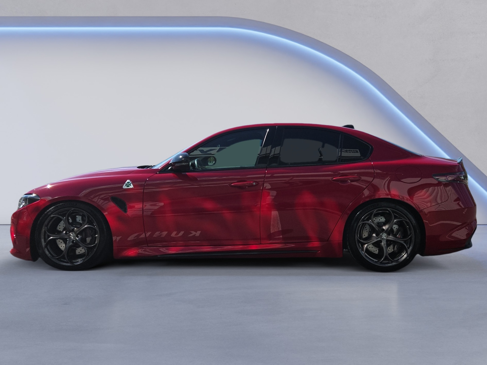 ALFA ROMEO Giulia 2.9 V6 Biturbo Quadrifoglio-showroom-element-1