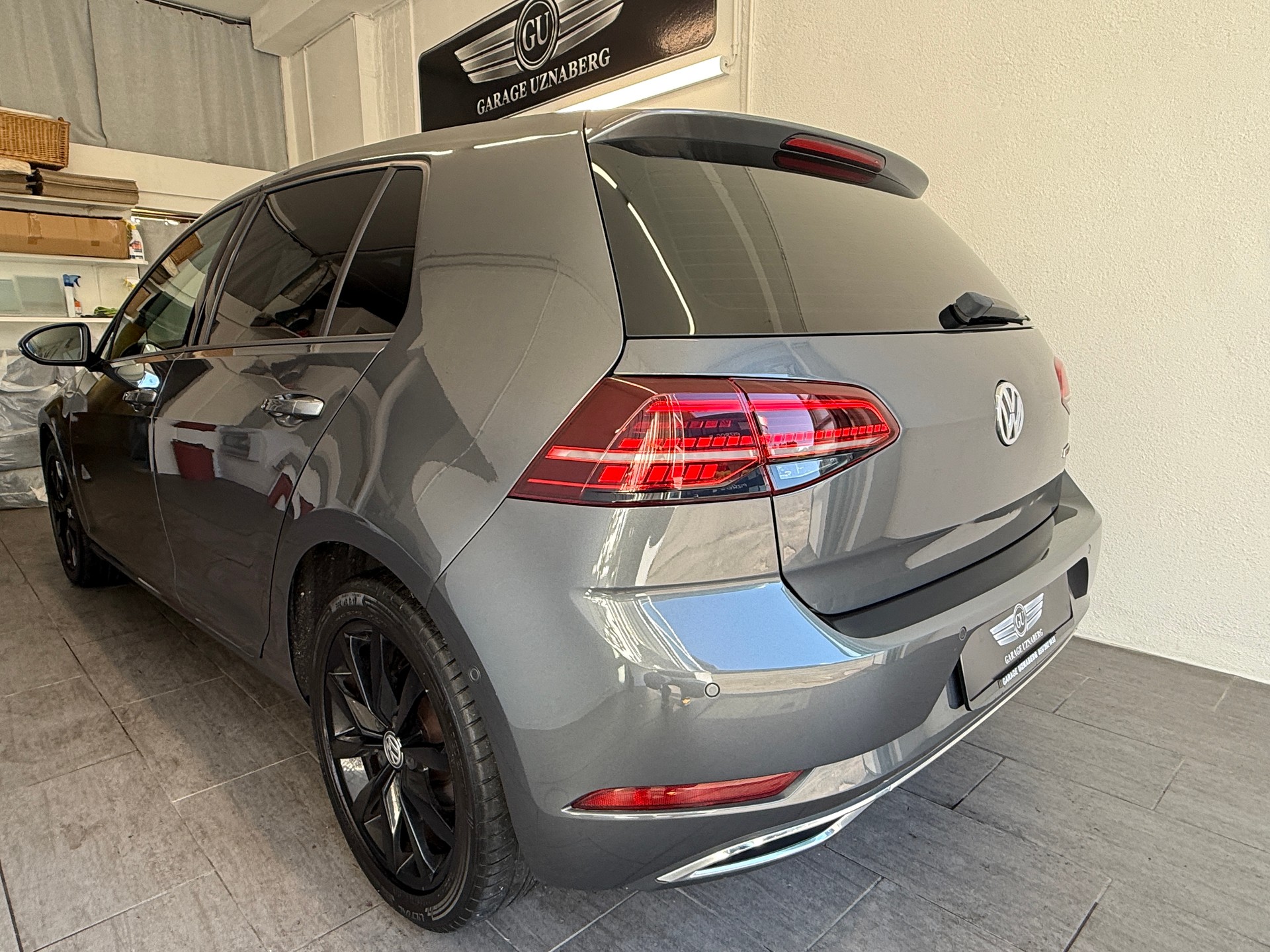 VW Golf 7.5 2.0 TDI Highline 4Motion DSG Ab 230.- pro Monat 4 Motion-showroom-element-2