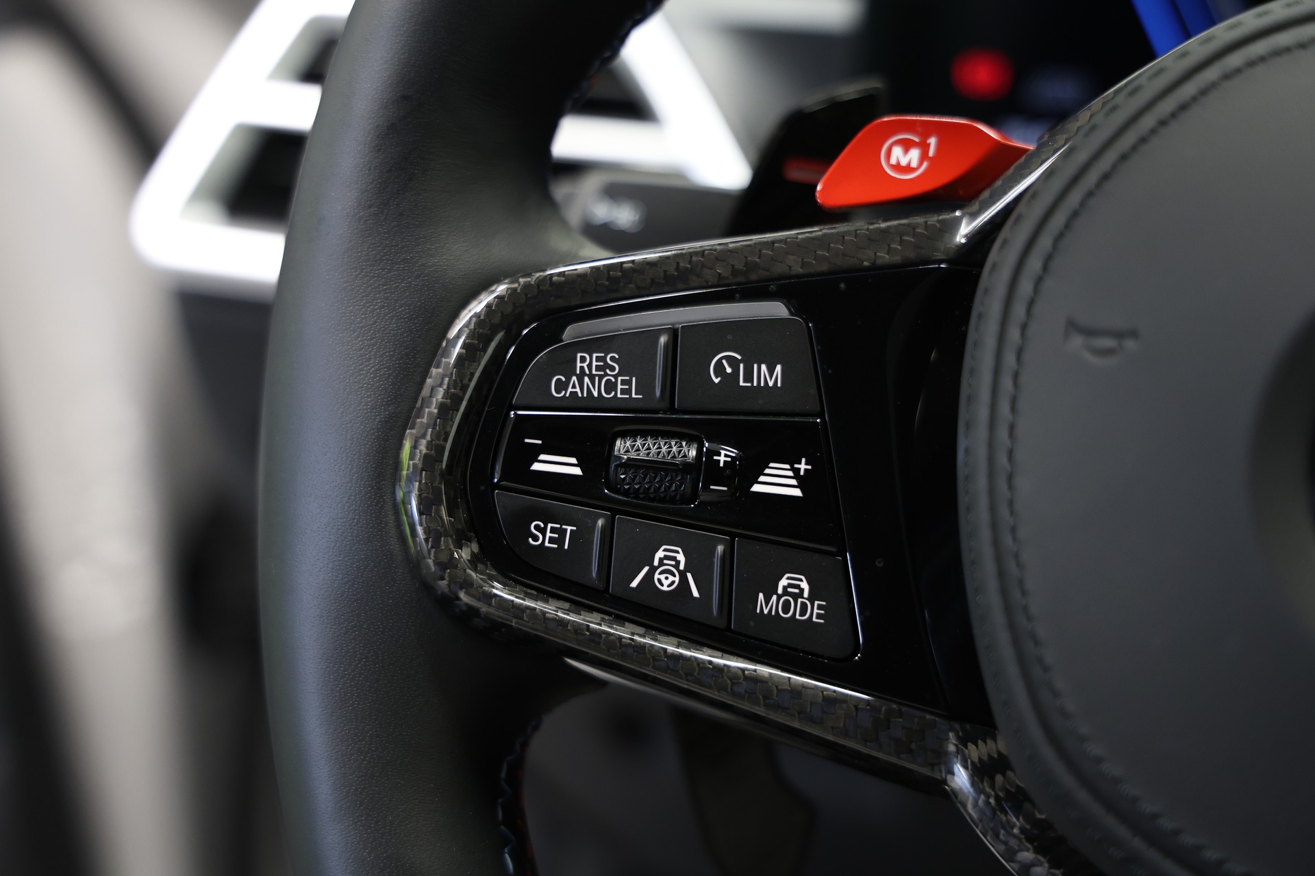 BMW M3 Touring xDrive Competition M LCI *CH-Auto*Individual-Lackierung Kreide*Carbon Exterieur+Interieur*-image-21