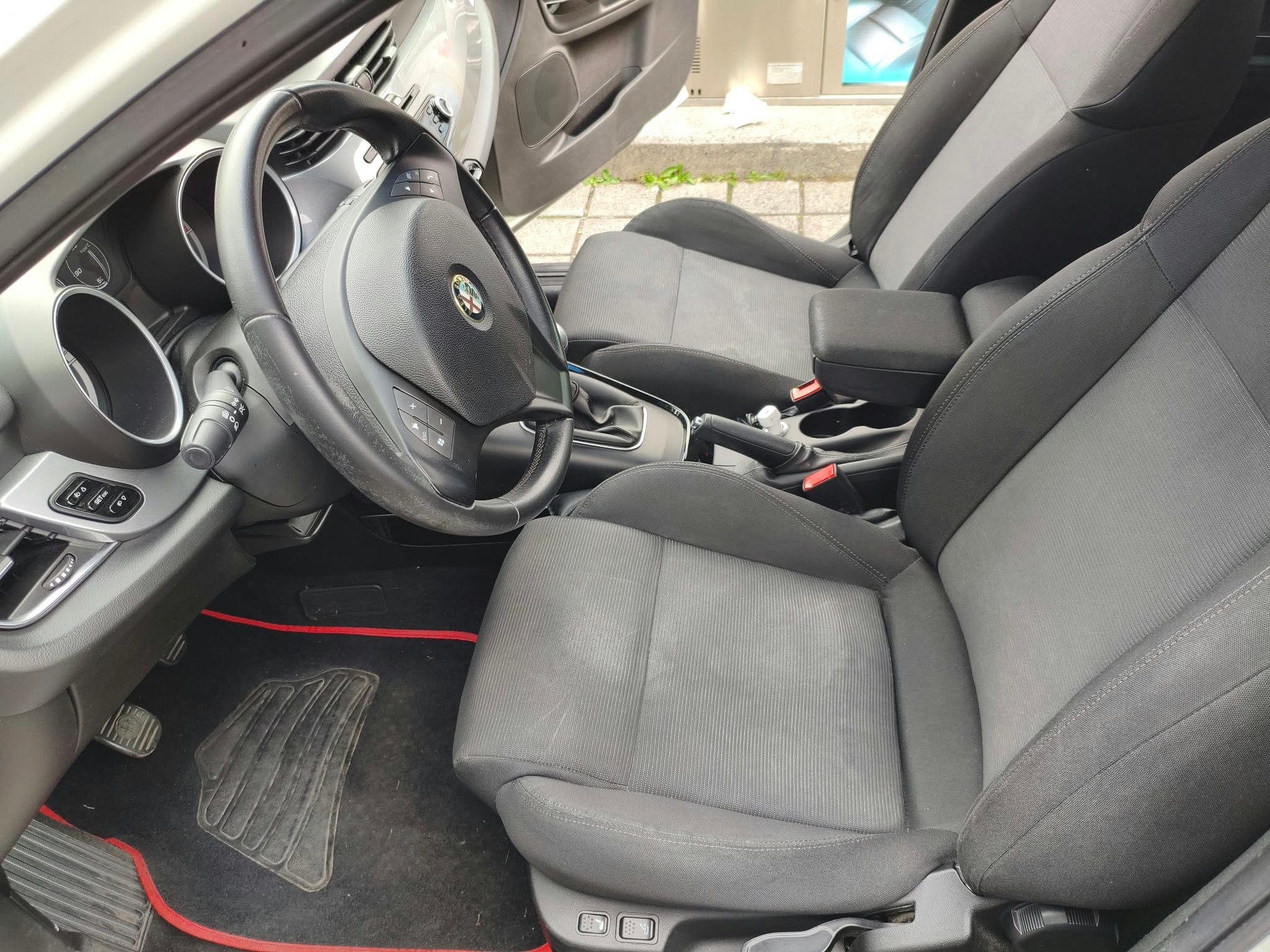 ALFA ROMEO Giulietta 1.4 T Progression-image-5