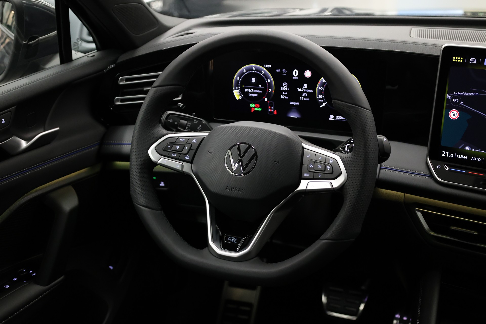 VW Tiguan 1.5 TSI R-Line DSG-image-24