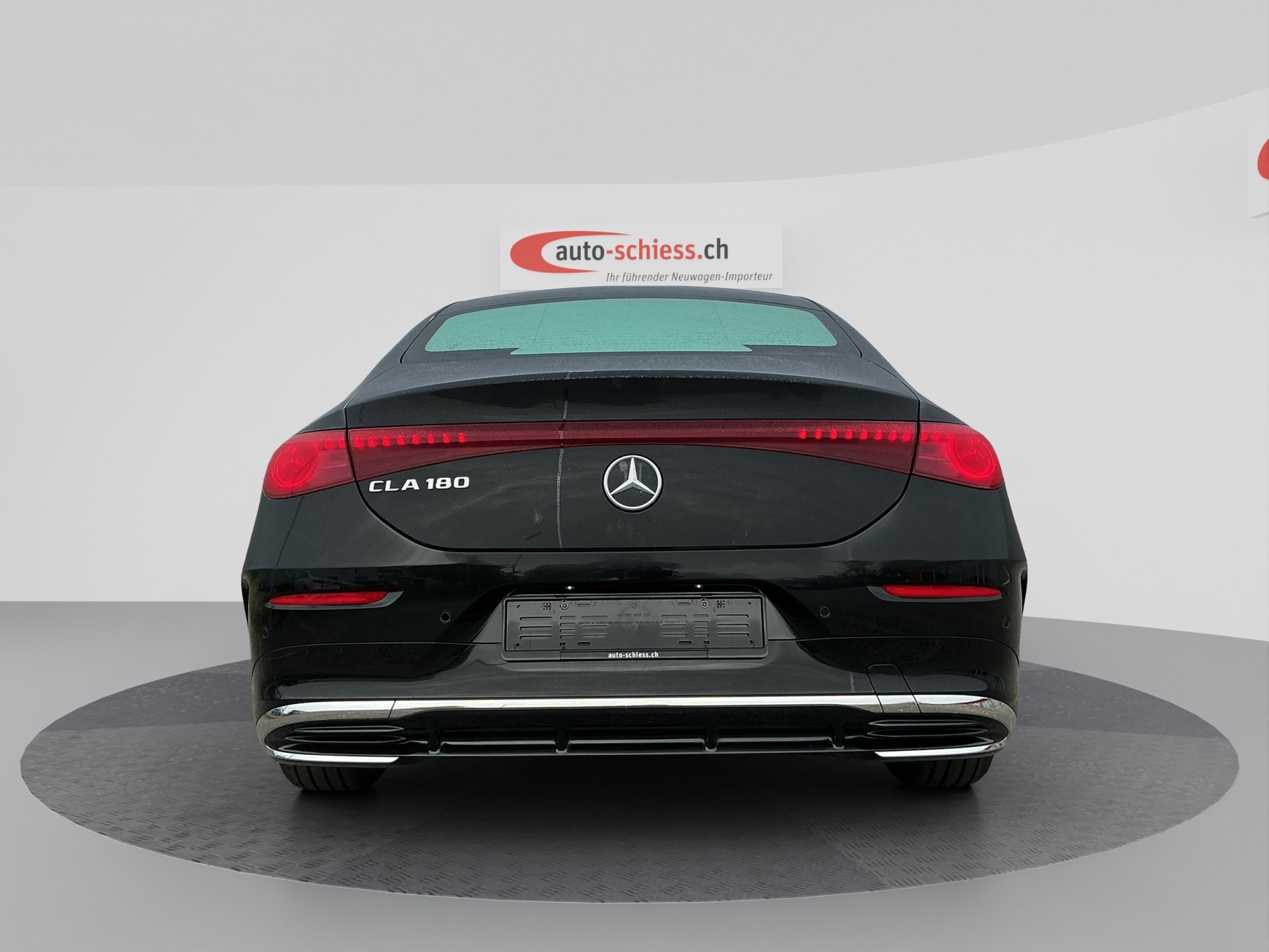 MERCEDES-BENZ CLA 180 AMG Line-showroom-element-3