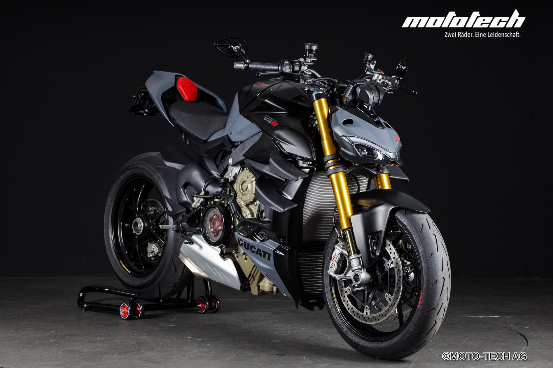 DUCATI Streetfighter V4 S-image-0