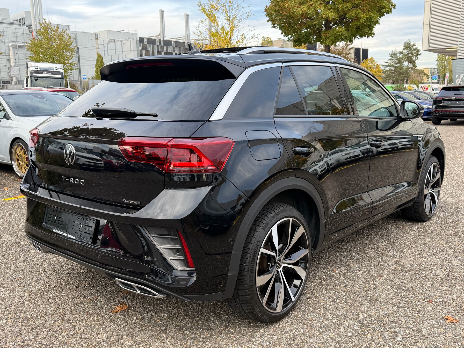 VW T-Roc 2.0 TSI R-Line DSG 4Motion-image-4