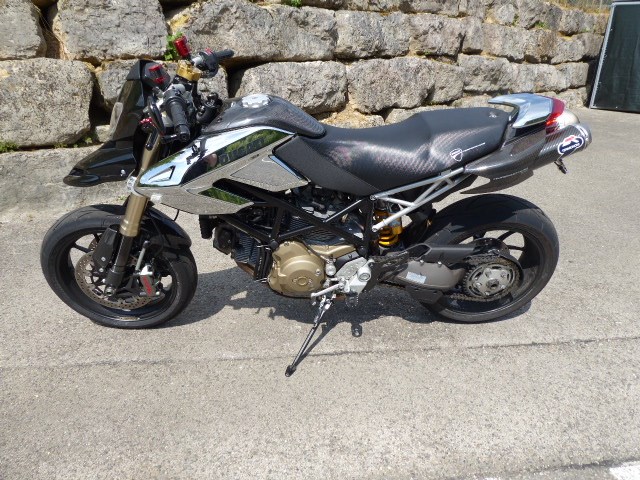 DUCATI Hypermotard 1100 Evo SP-image-2