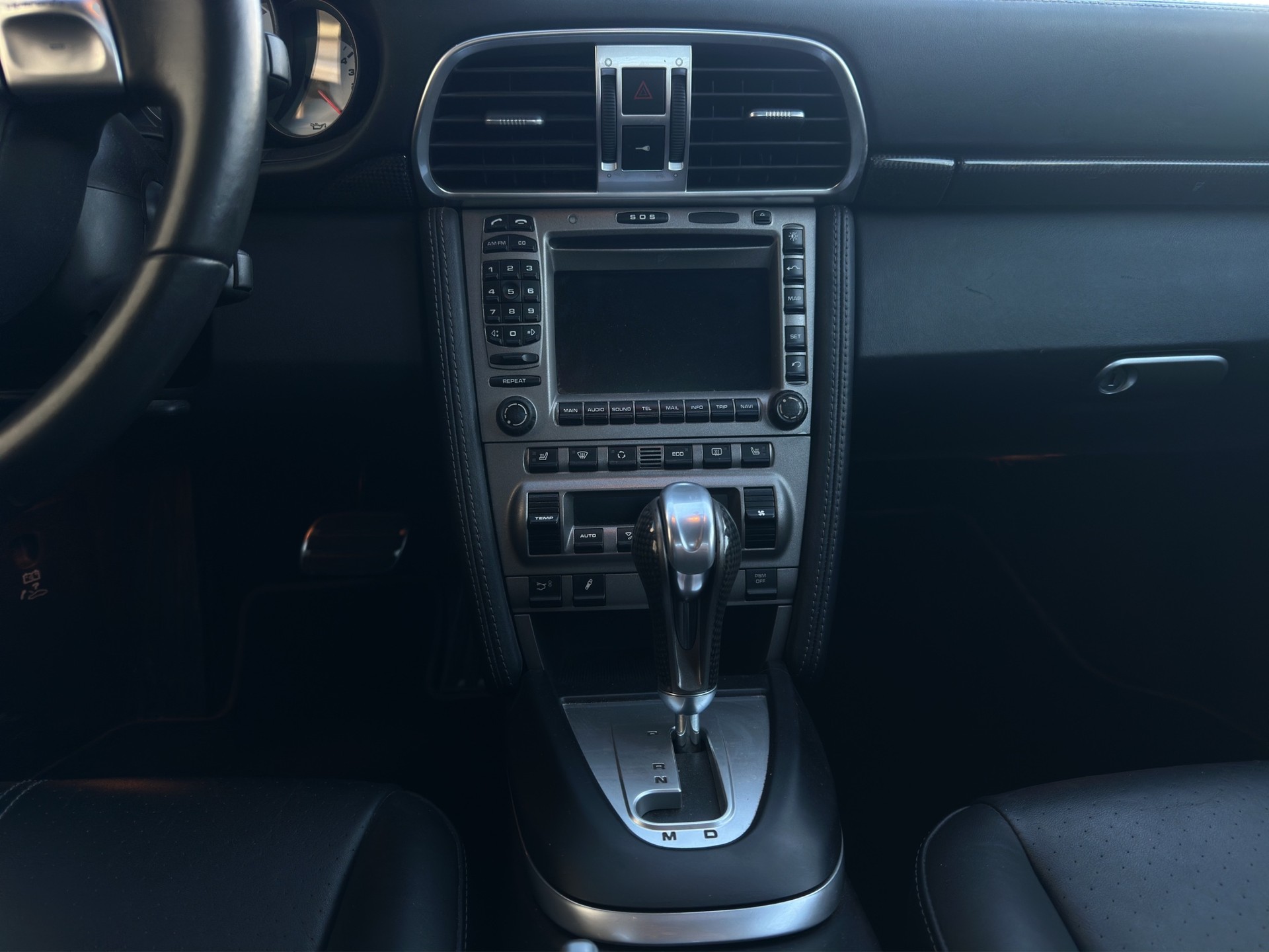 PORSCHE 911 Turbo-image-13