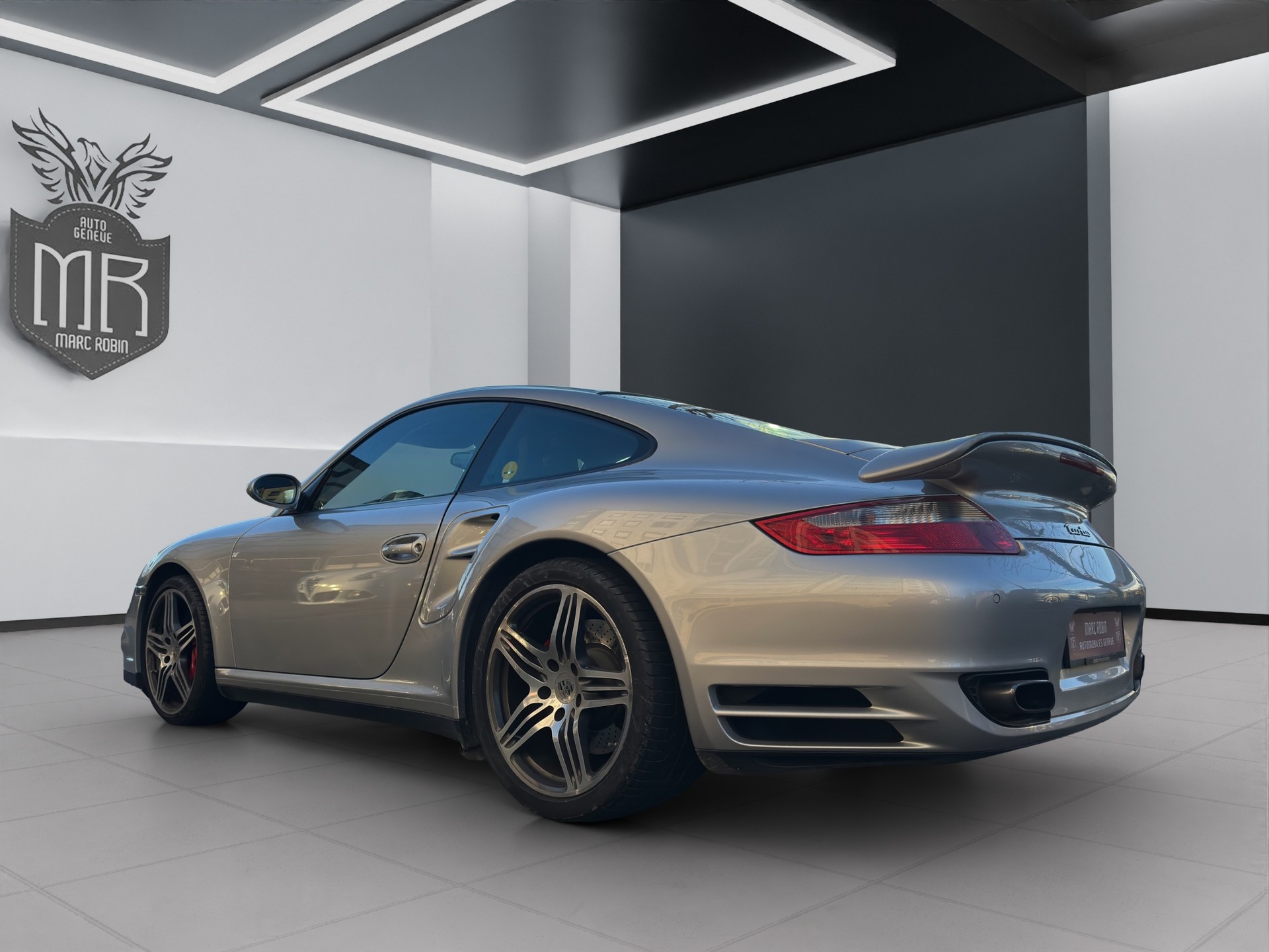 PORSCHE 911 Turbo-image-5