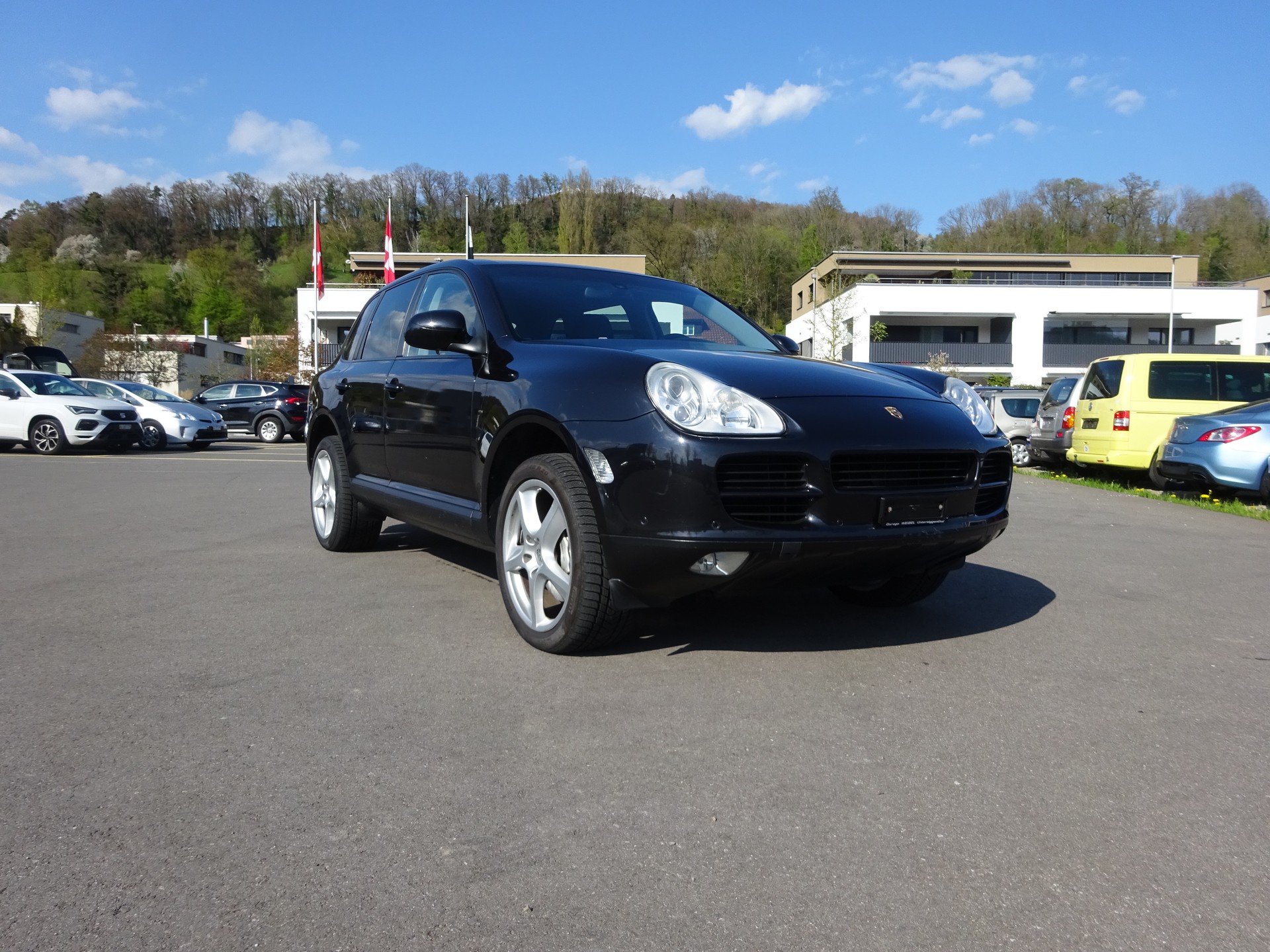 PORSCHE Cayenne S-image-2
