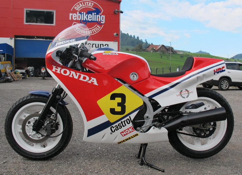 HONDA VF 500 F-image-1