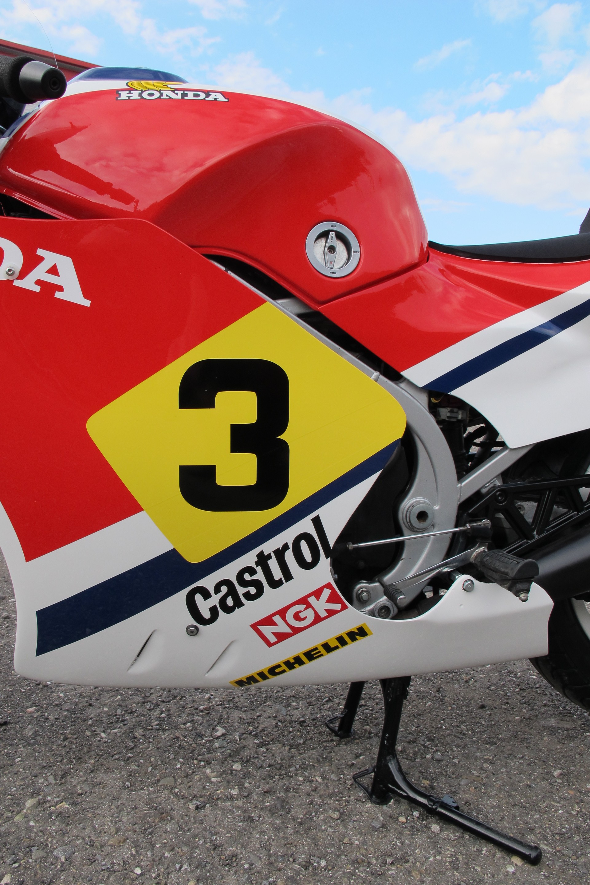 HONDA VF 500 F-image-4