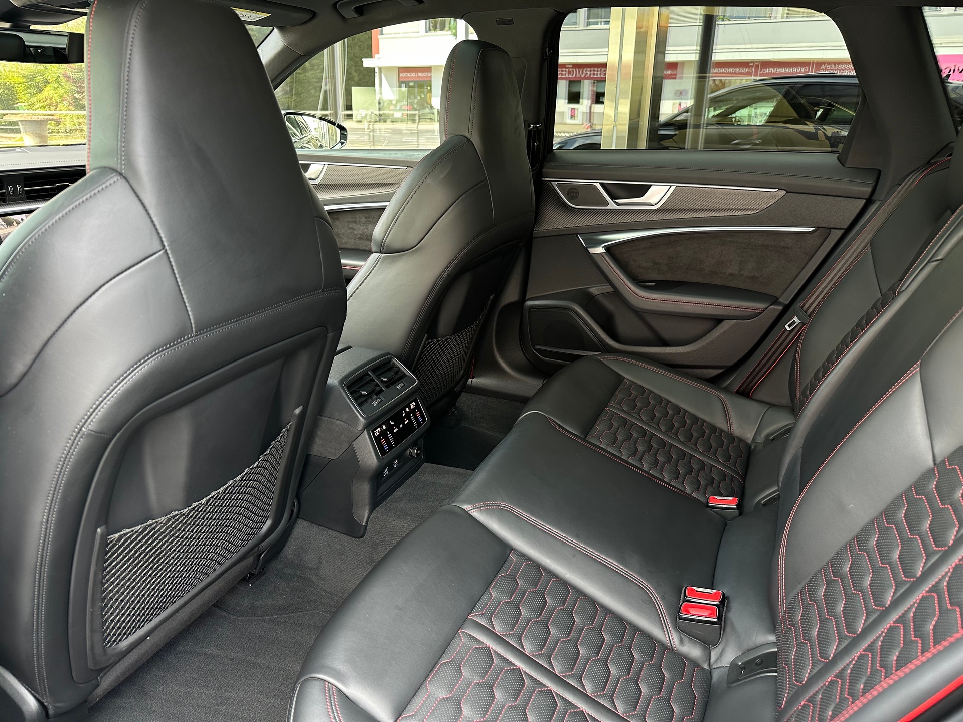 AUDI RS6 Avant 4.0 TFSI V8 qu-image-11