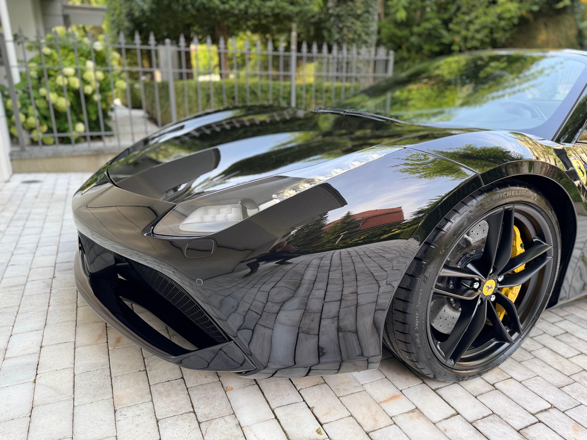 FERRARI 488 Spider 3.9 V8-image-6