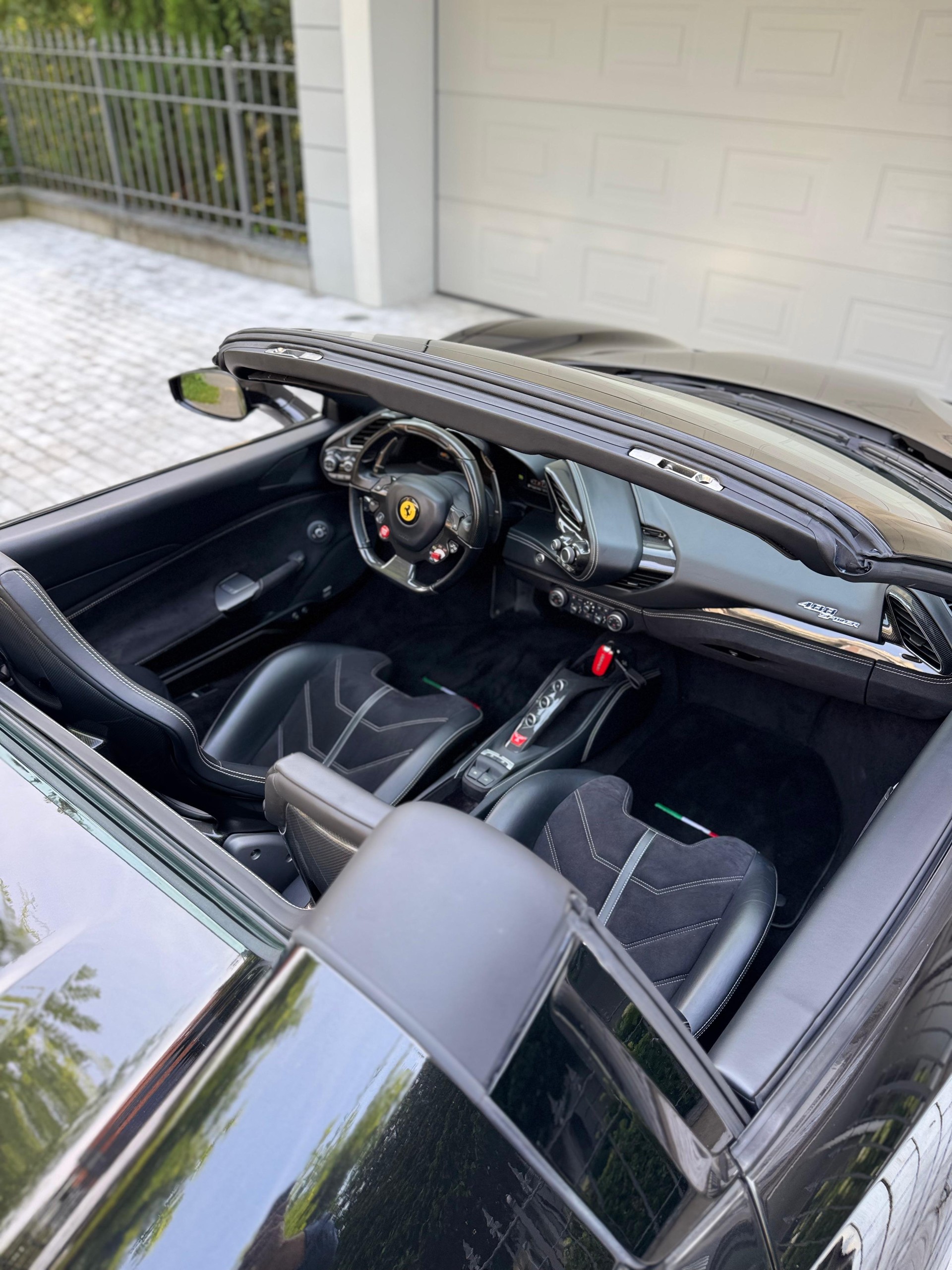 FERRARI 488 Spider 3.9 V8-image-14