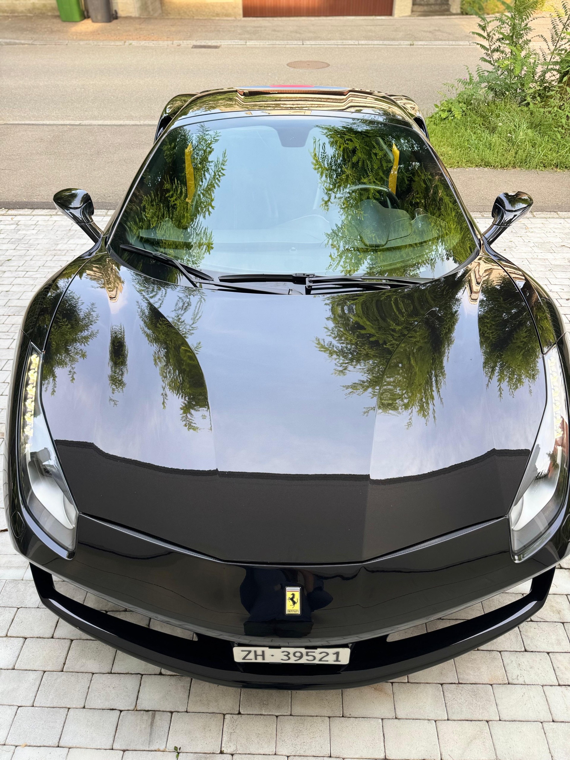 FERRARI 488 Spider 3.9 V8-image-7
