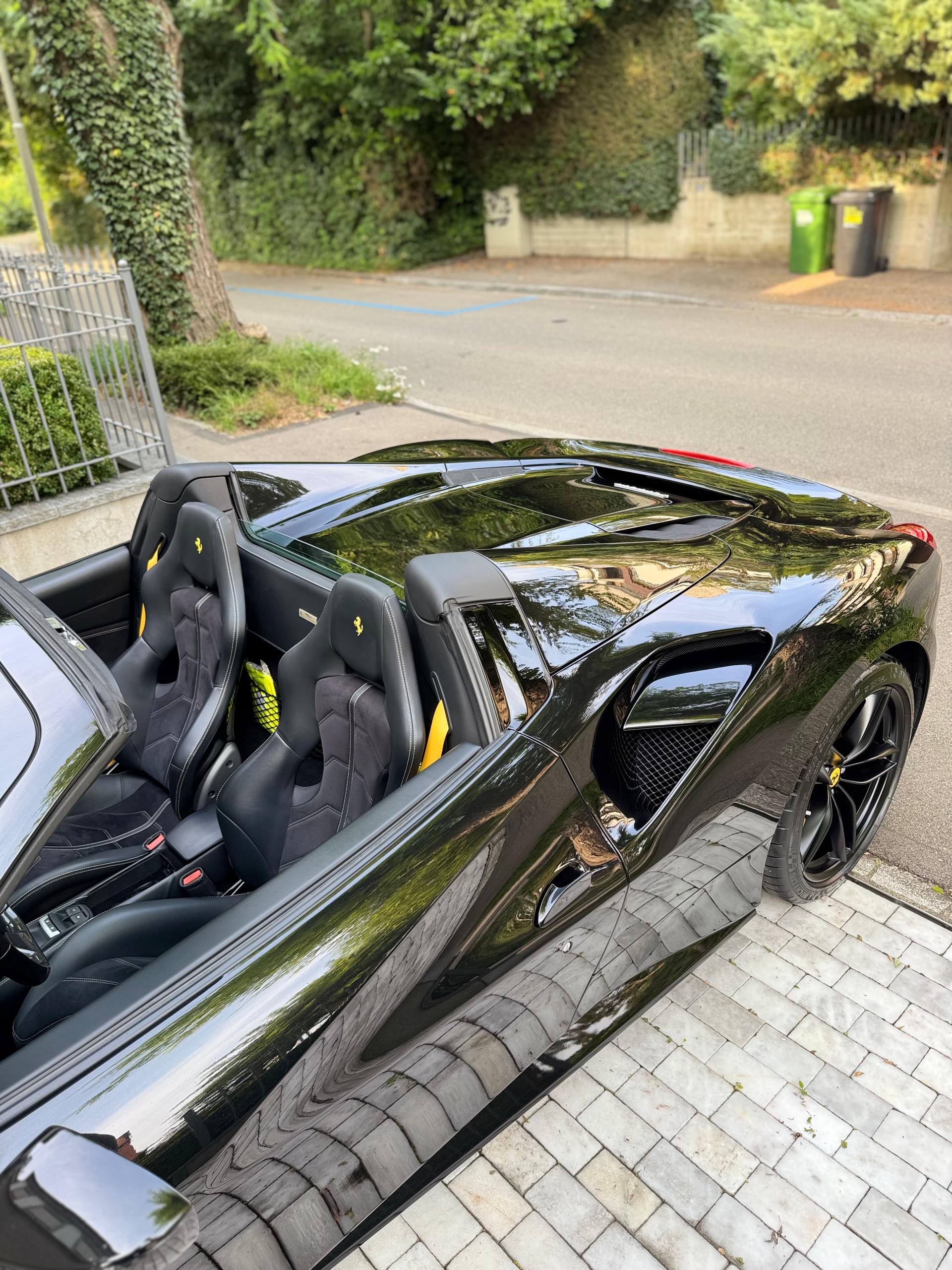 FERRARI 488 Spider 3.9 V8-image-4
