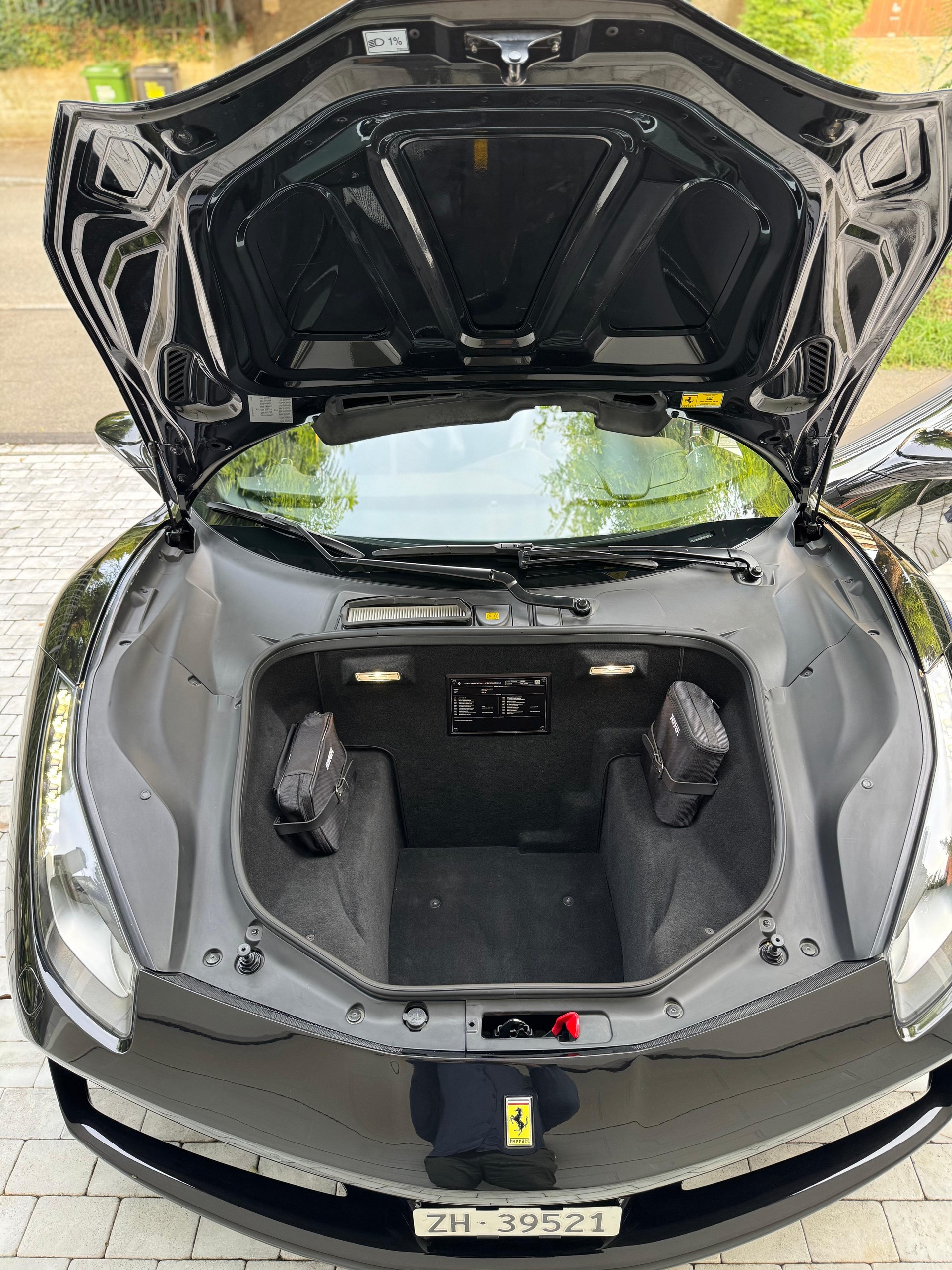 FERRARI 488 Spider 3.9 V8-image-24