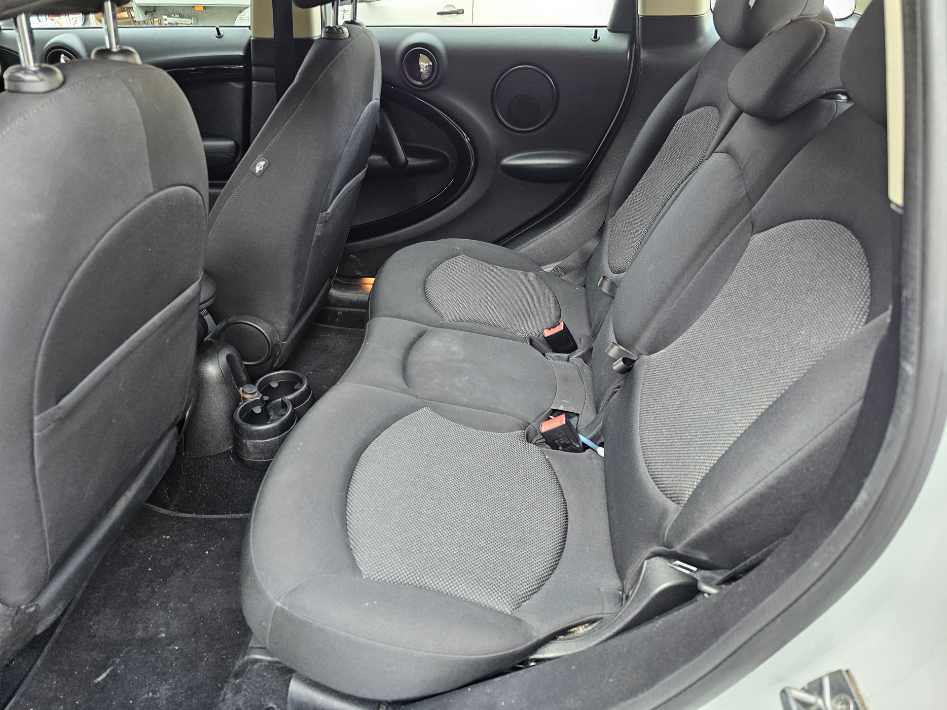 MINI Countryman One D FWD-image-8