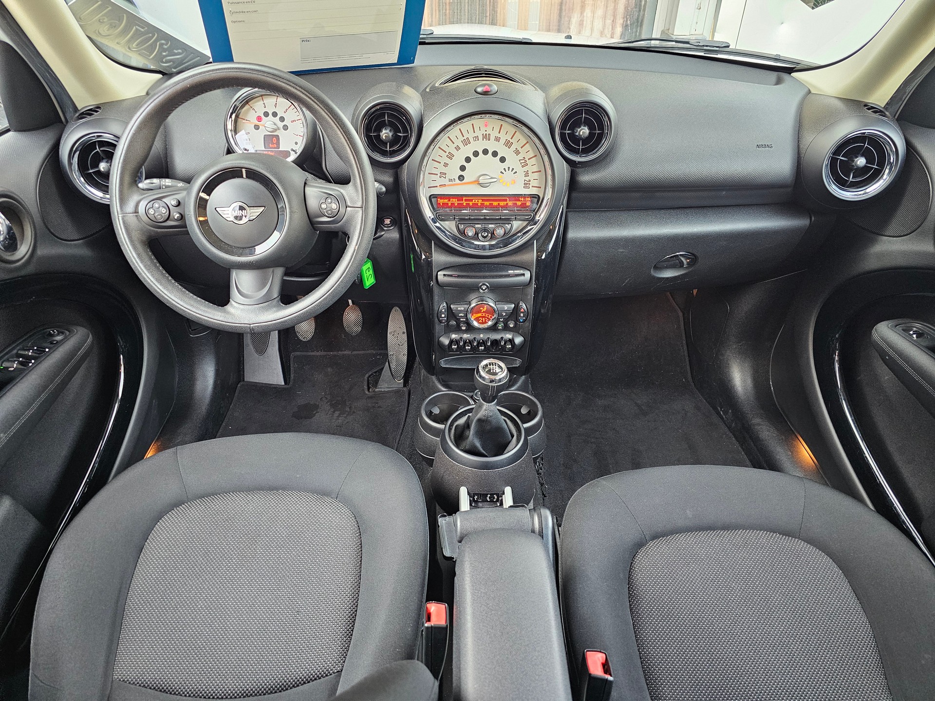 MINI Countryman One D FWD-image-6