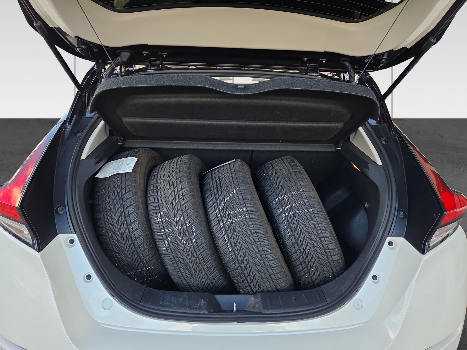 NISSAN Leaf N-Connecta (incl. battery)-image-10