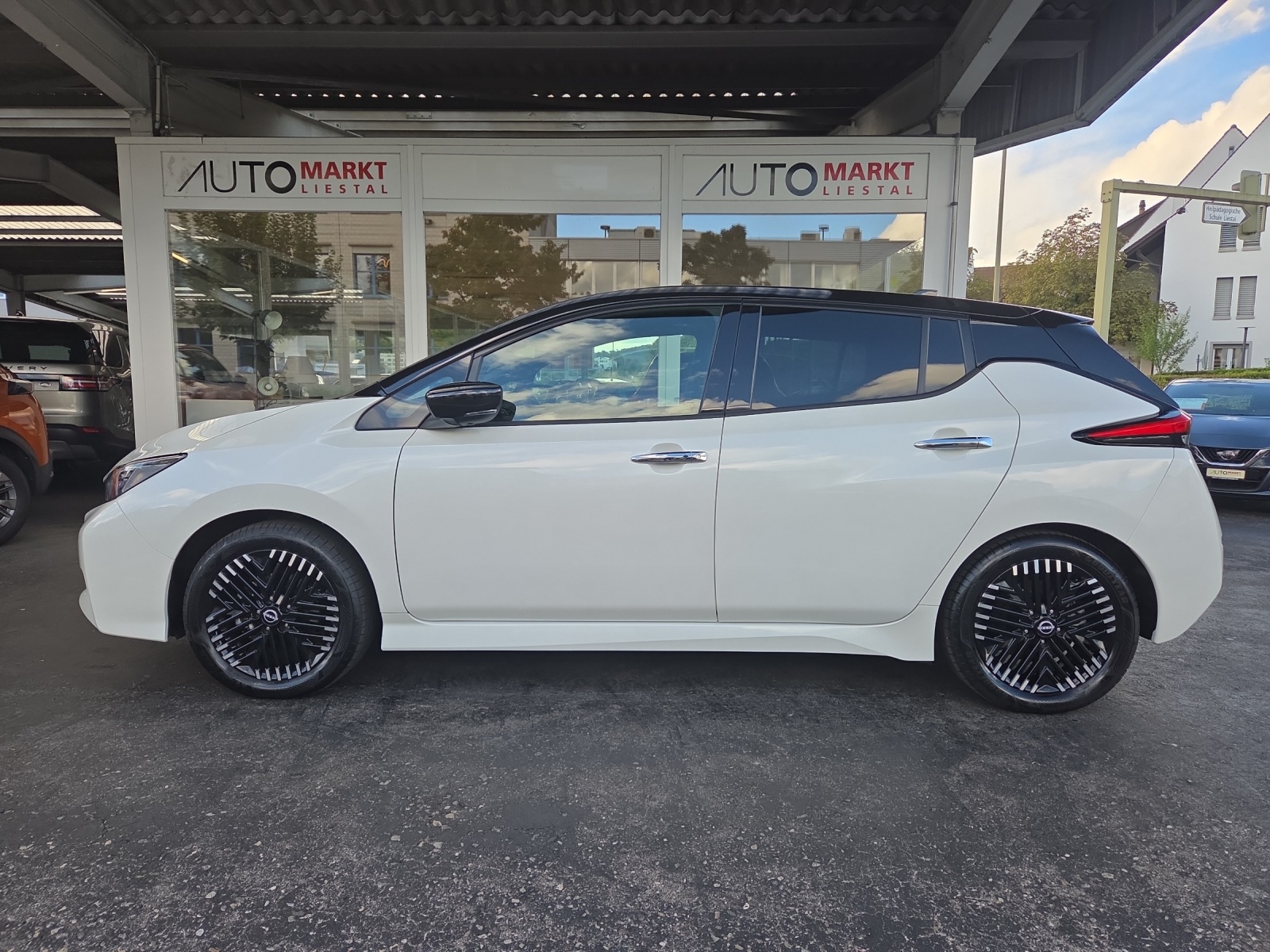 NISSAN Leaf N-Connecta (incl. battery)-image-1