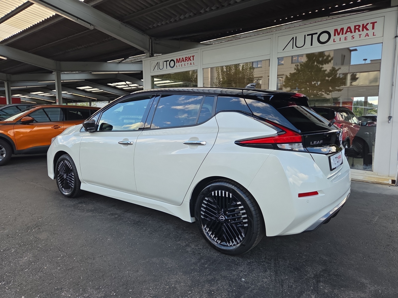 NISSAN Leaf N-Connecta (incl. battery)-image-2