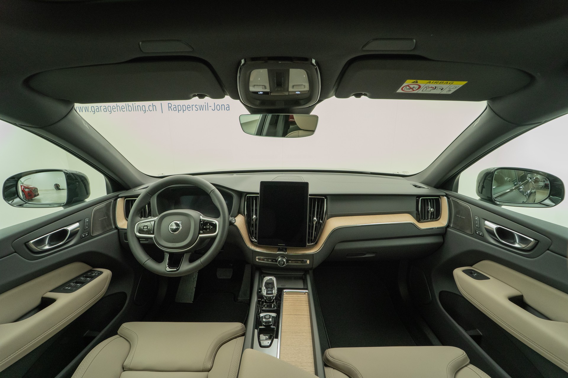 VOLVO XC60 2.0 T6 TE Ultra Dark eAWD-image-5