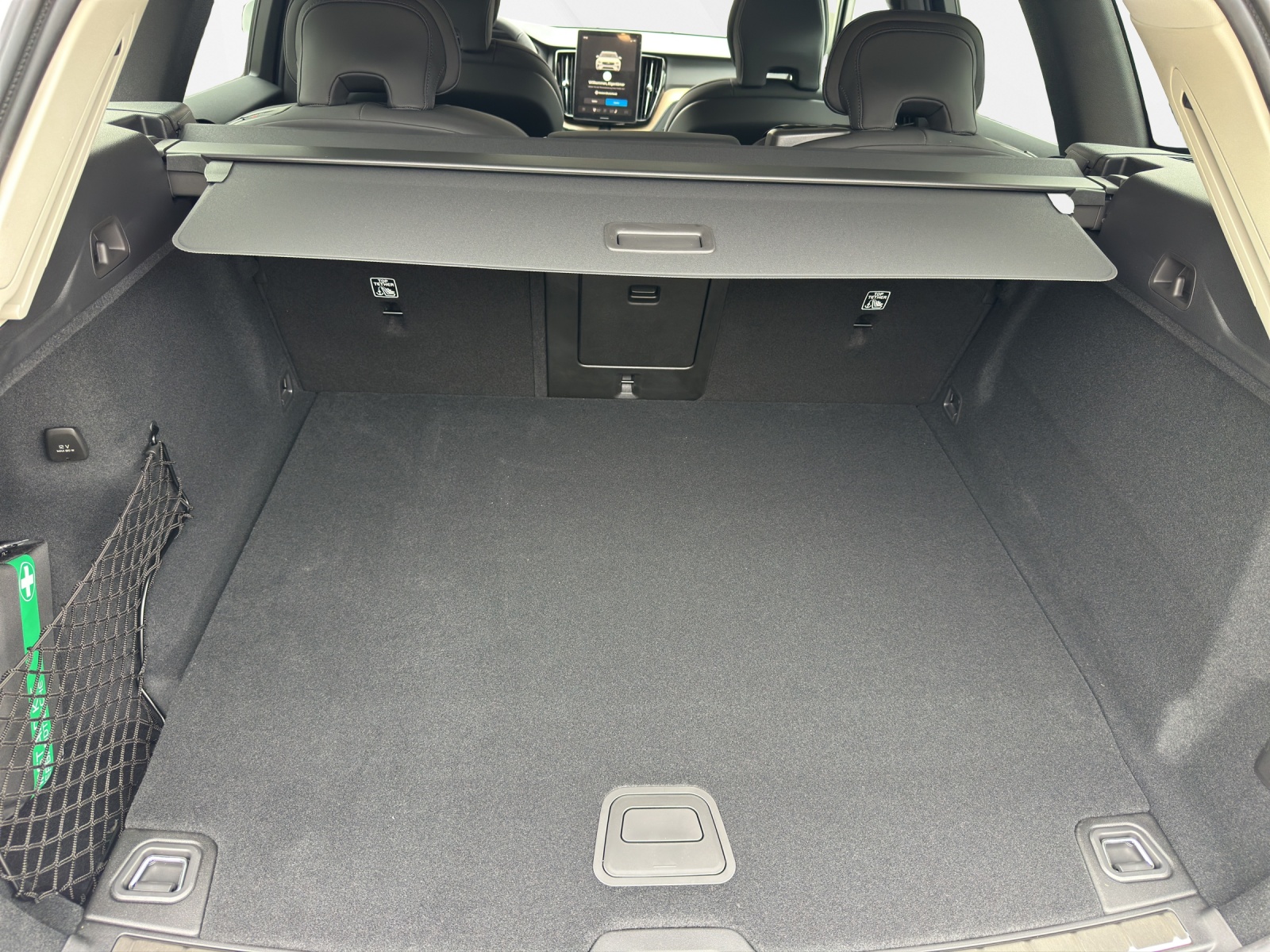 VOLVO XC60 2.0 T6 TE Plus Bright eAWD-image-14