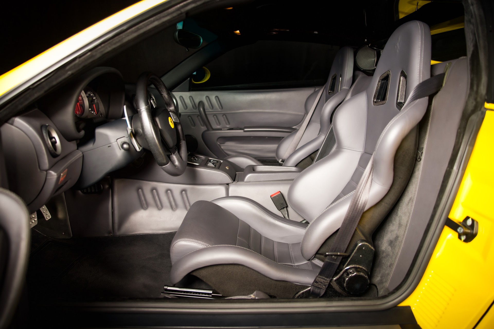 FERRARI 575 Superamerica-image-14
