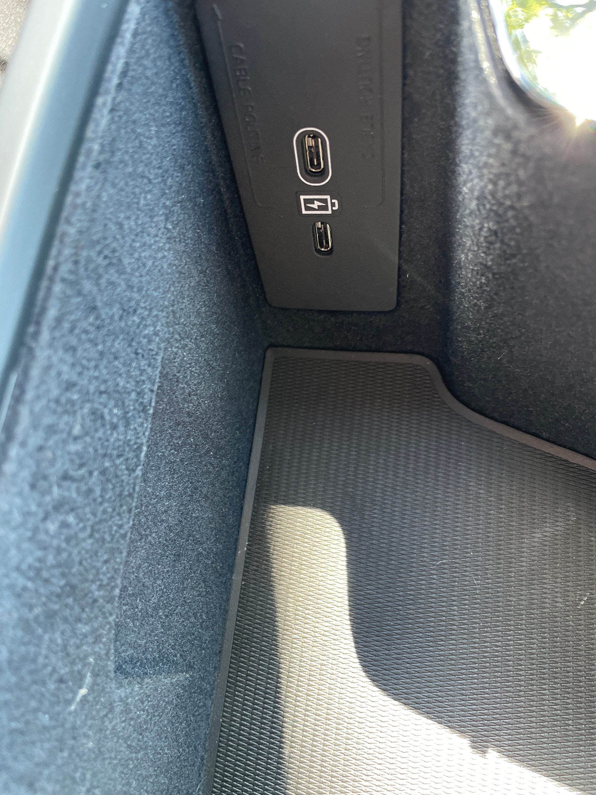 VOLVO XC60 T6 eAWD Ultimate Dark-image-24
