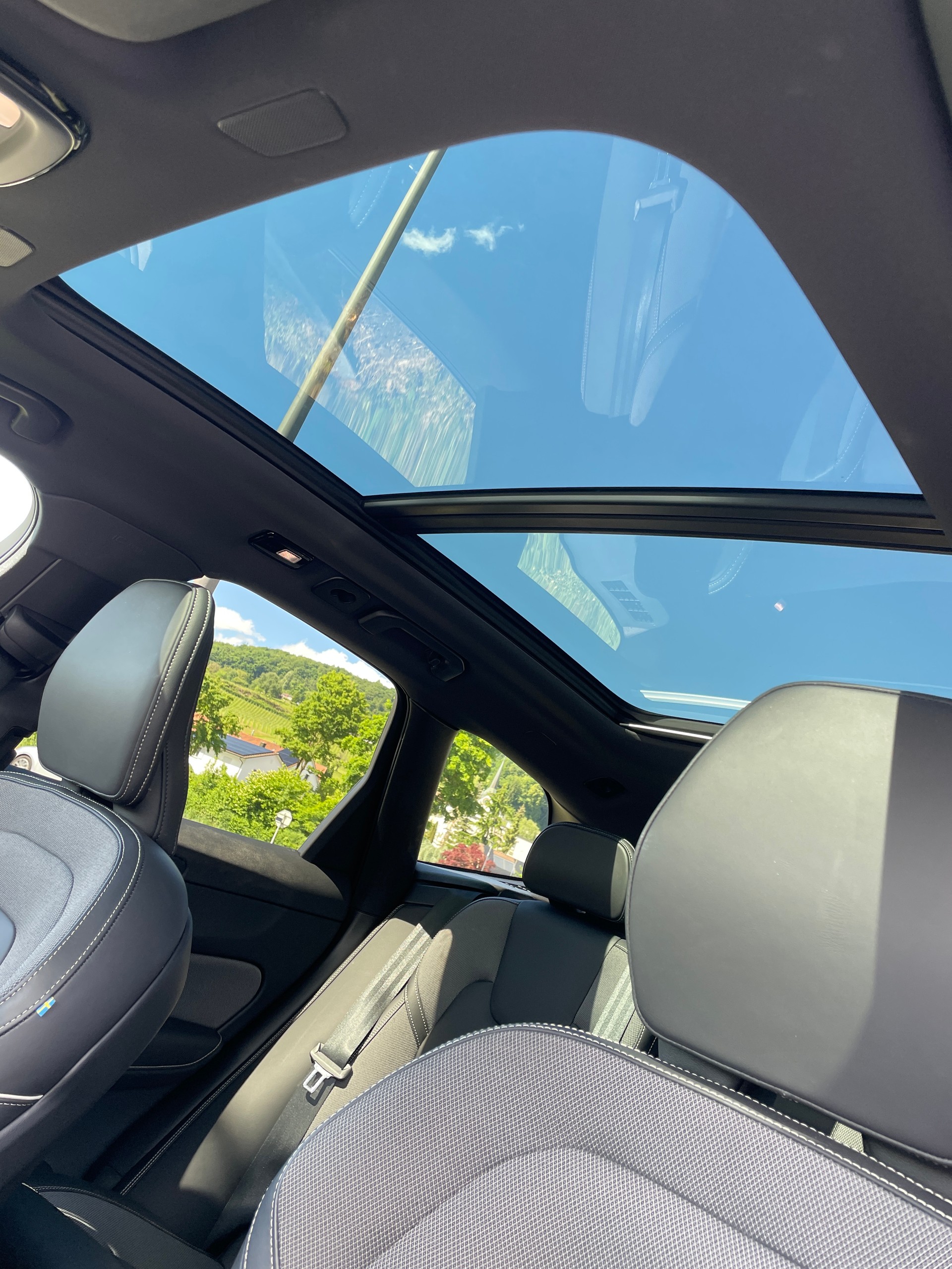 VOLVO XC60 T6 eAWD Ultimate Dark-image-27
