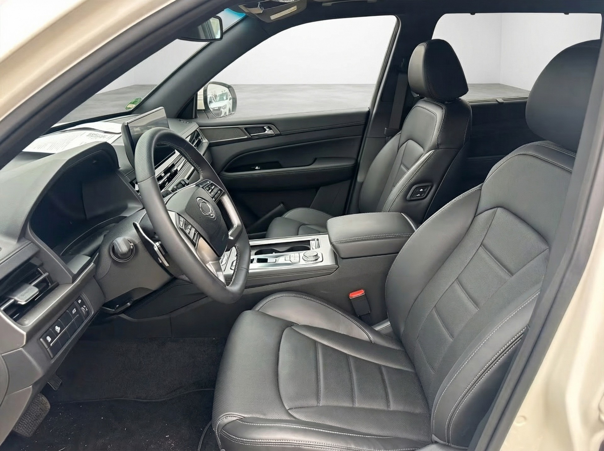 KGM-SsangYong Rexton 2.2 CRDi 7 Pl. Titanium 4WD AT-image-10