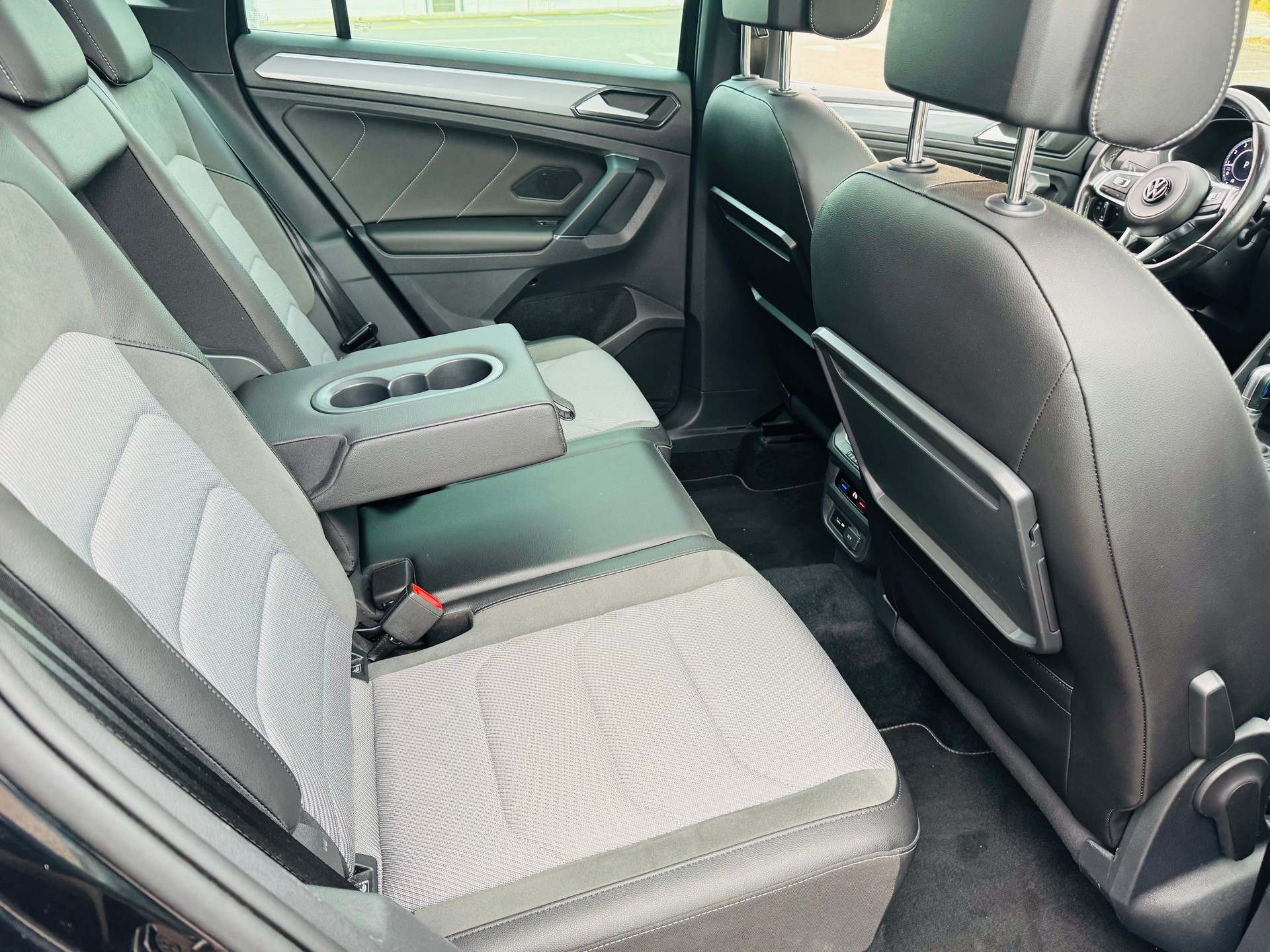 VW Tiguan 2.0TSI Highline 4Motion DSG R-line-image-11
