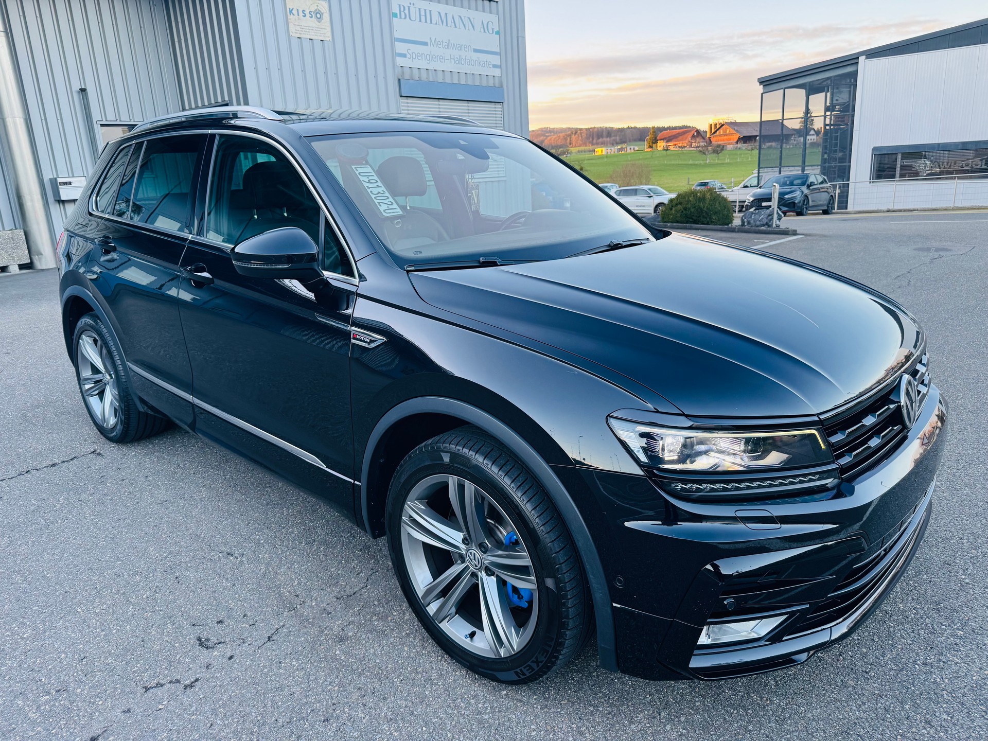 VW Tiguan 2.0TSI Highline 4Motion DSG R-line-image-7