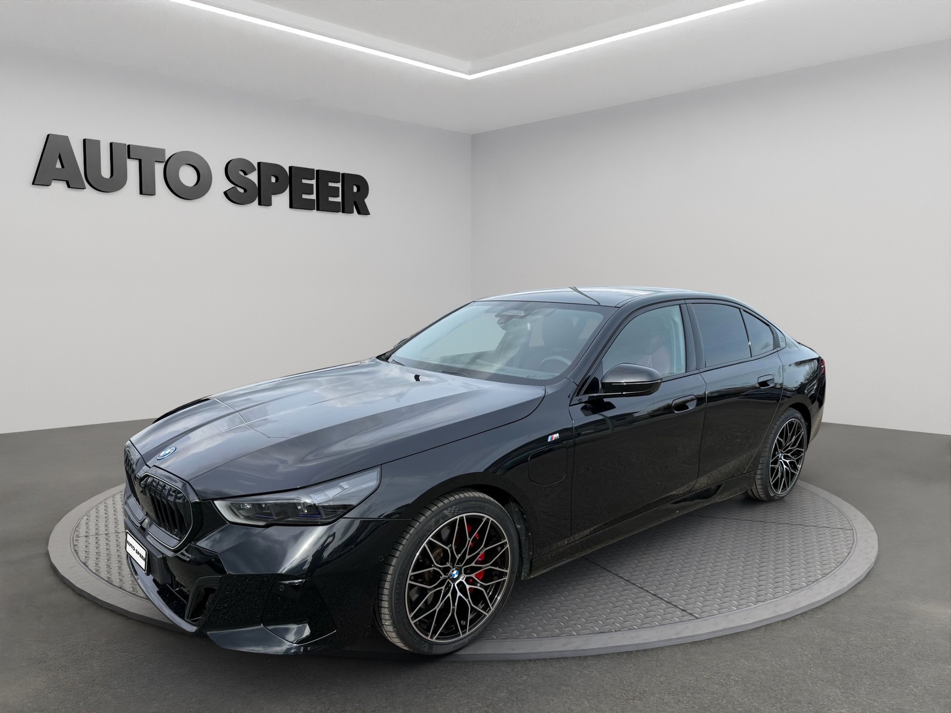 BMW BMW 550e xDrive M Sport Pro | Panorama | B&W | Laser | CH | 1. Hand-image-5