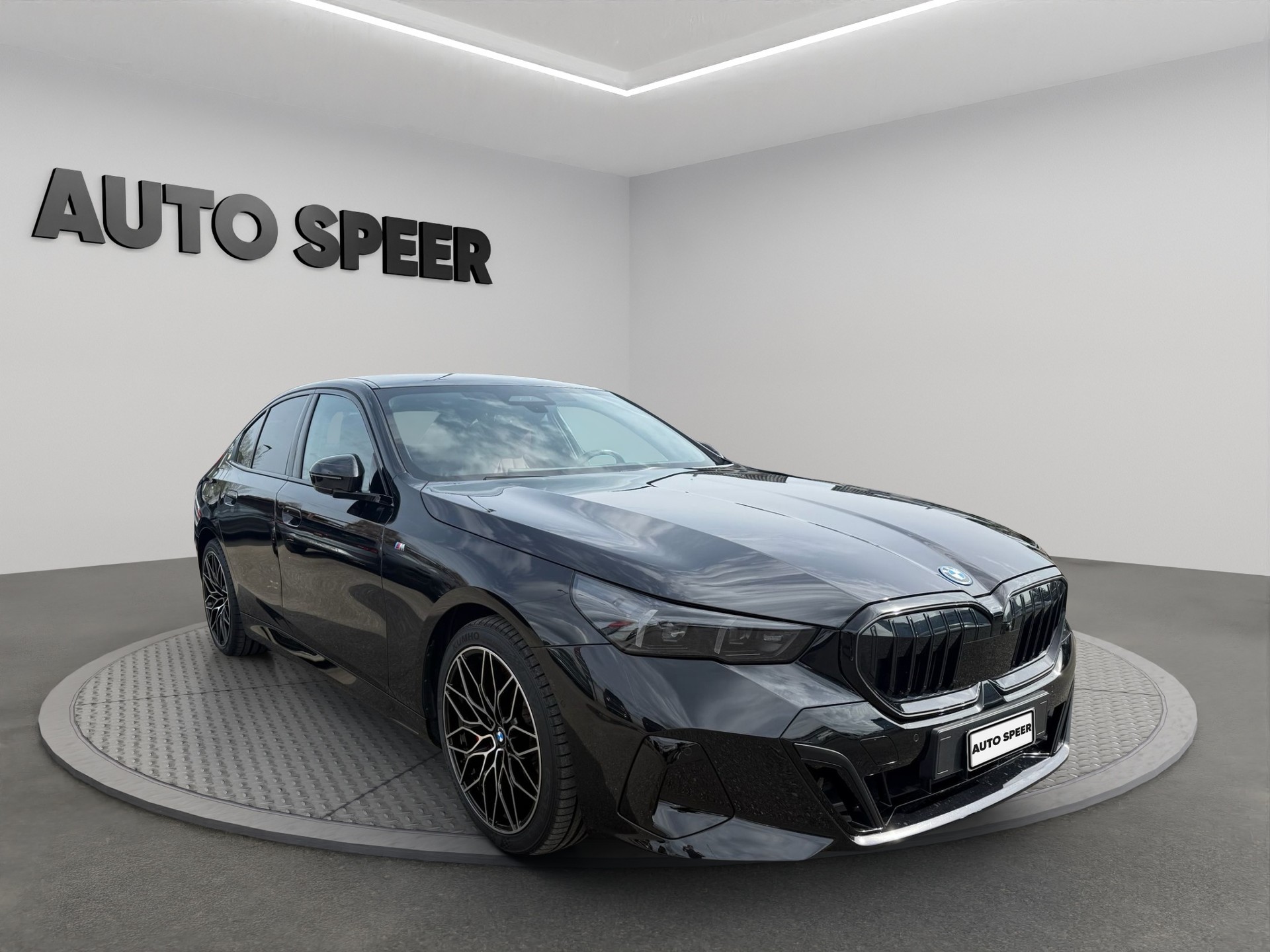 BMW BMW 550e xDrive M Sport Pro | Panorama | B&W | Laser | CH | 1. Hand-showroom-element-3