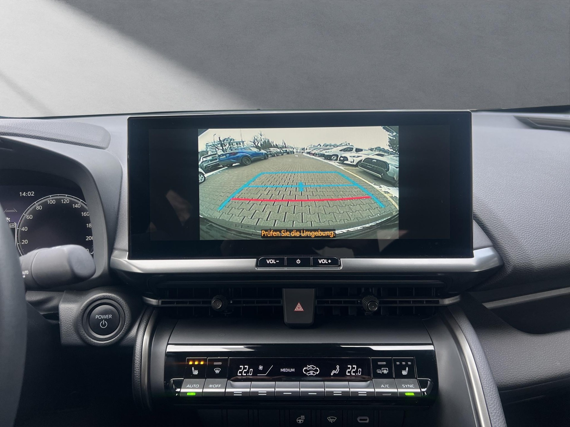 TOYOTA C-HR 2.0 PHEV Swiss Edition-image-7