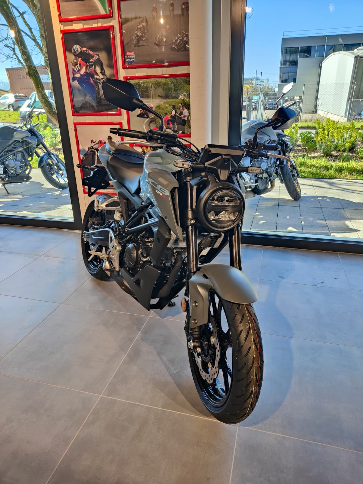 HONDA CB 125 R-image-2