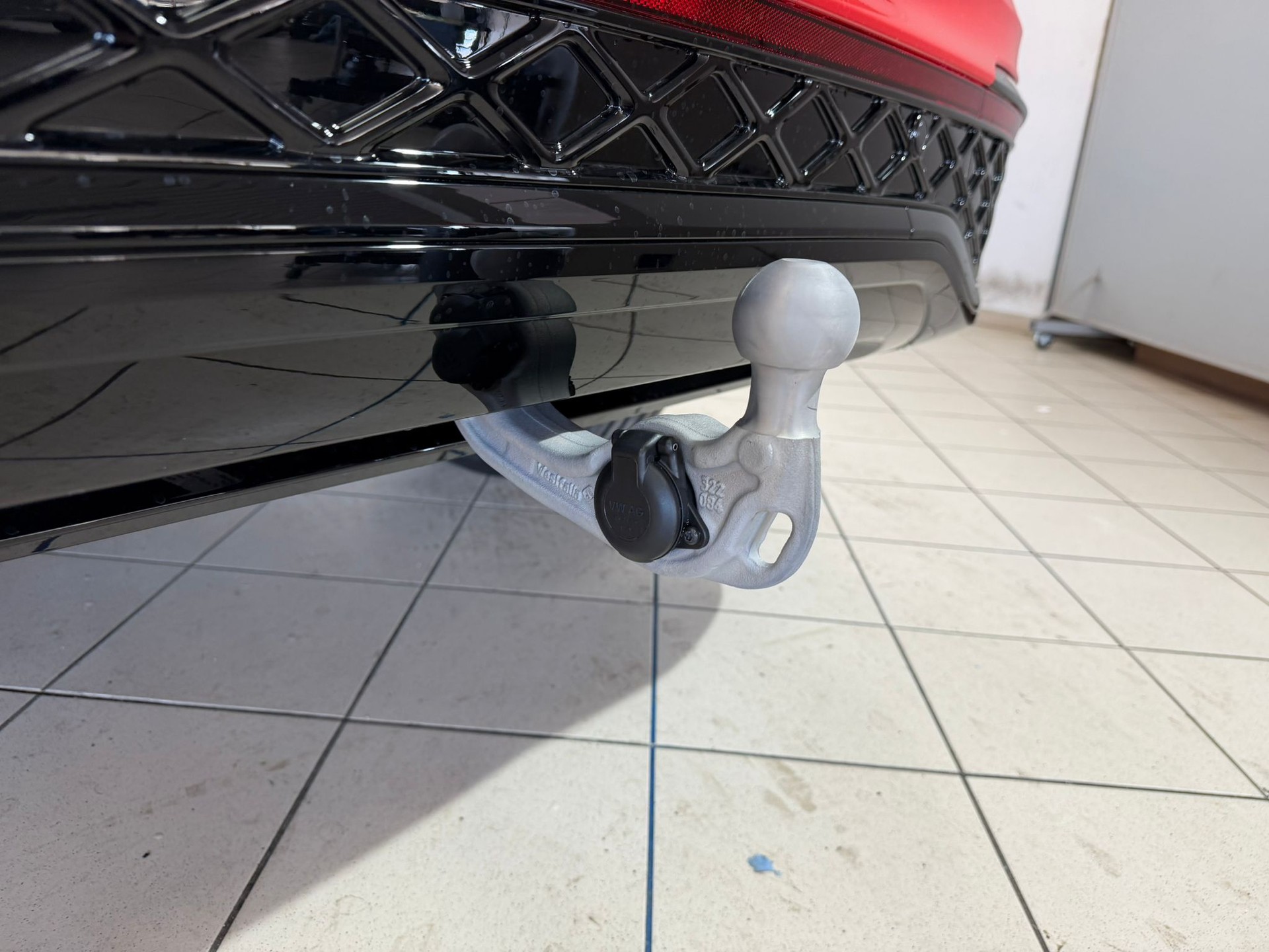 VW Tiguan 2.0 TDI SCR R-Line 4Motion DSG-image-5