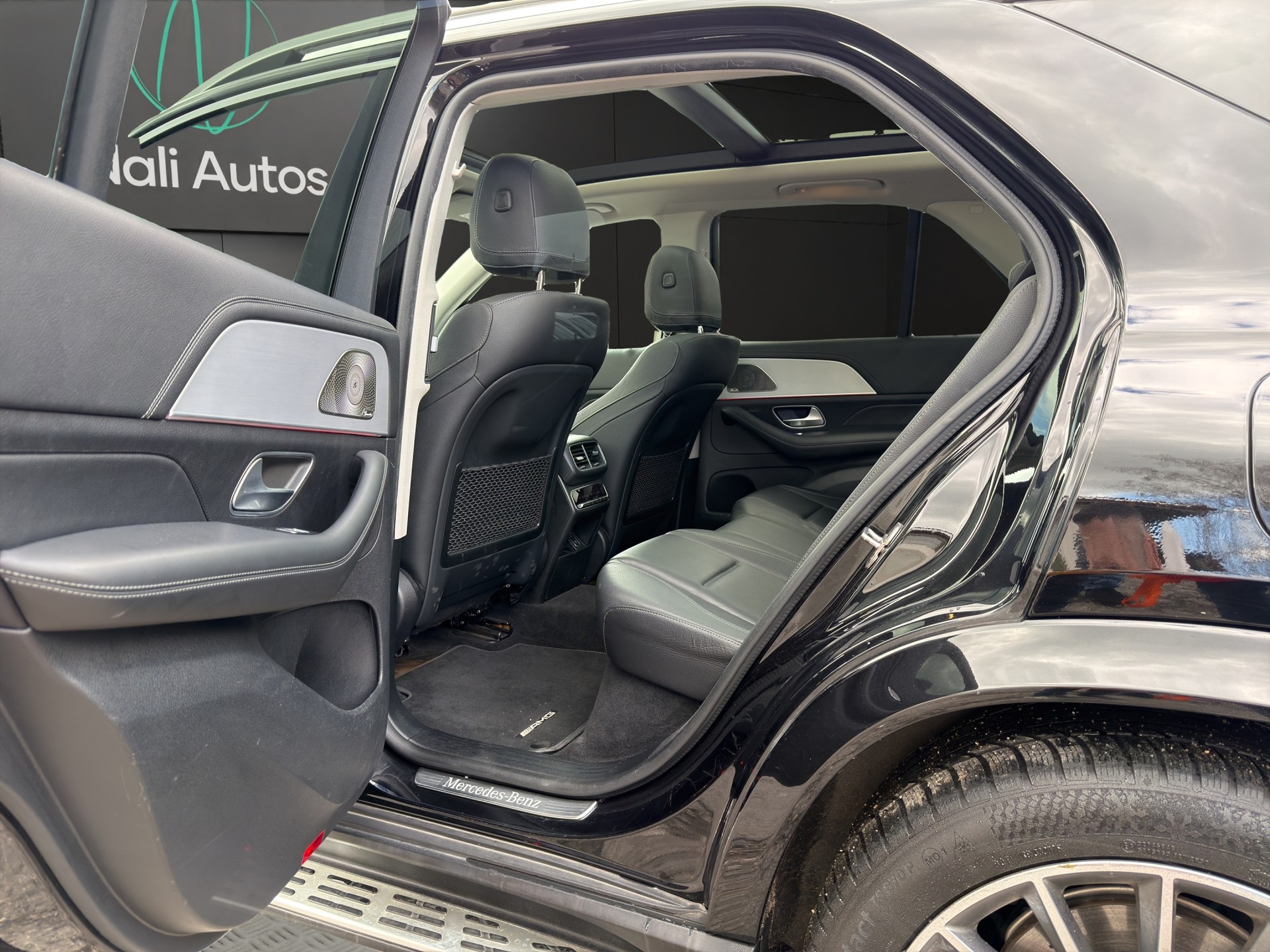 MERCEDES-BENZ GLE 350 e 4Matic AMG Line 9G-Tronic-image-11