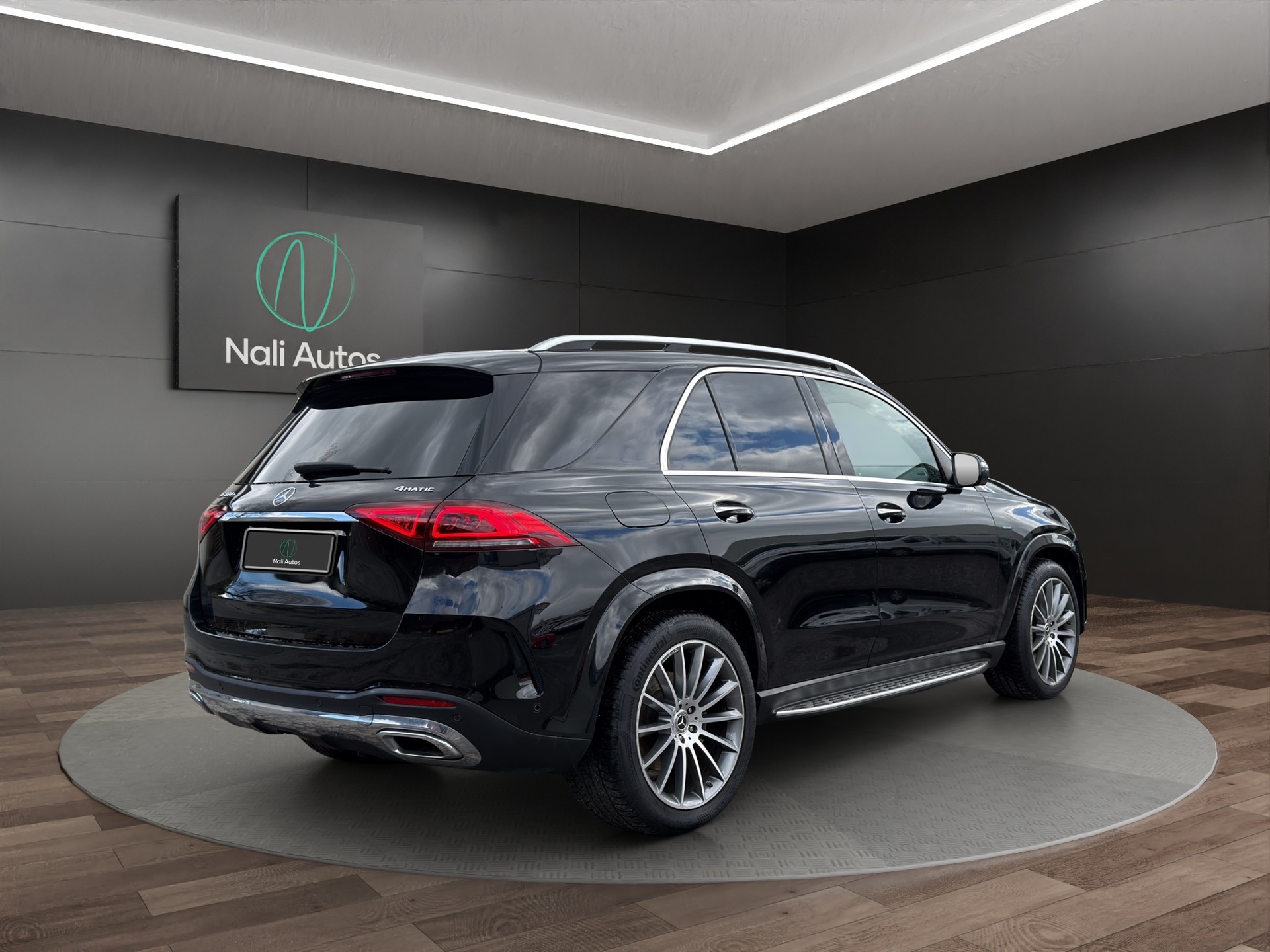 MERCEDES-BENZ GLE 350 e 4Matic AMG Line 9G-Tronic-showroom-element-3