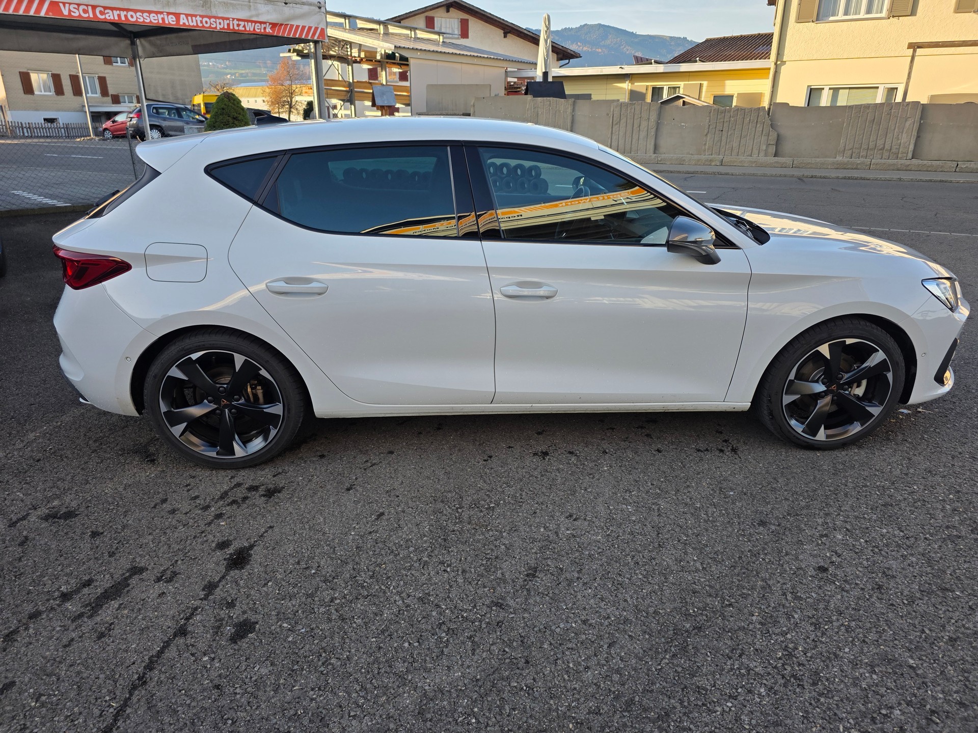 CUPRA LEON ST 1.4 e-HYBRID pHEV DSG-image-6