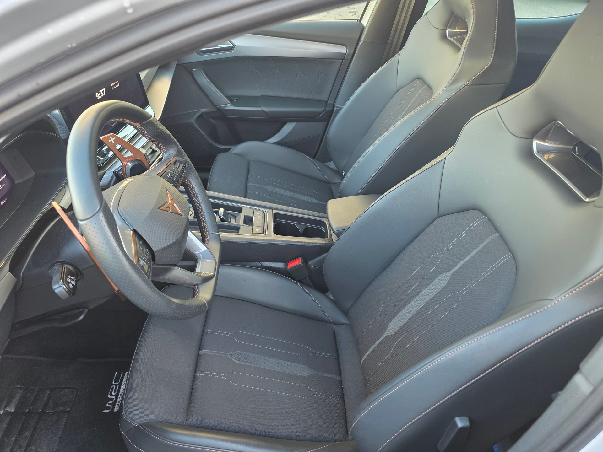 CUPRA LEON ST 1.4 e-HYBRID pHEV DSG-image-12