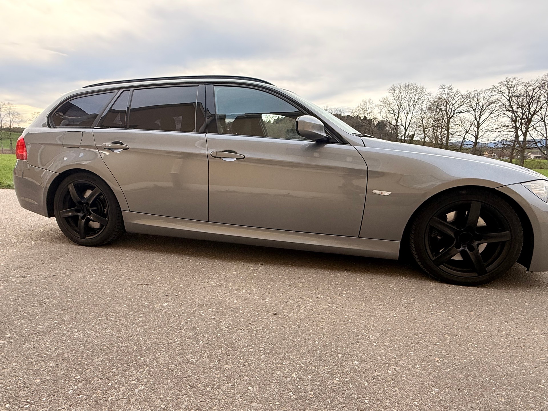 BMW 330d xDrive Touring Steptronic-image-14