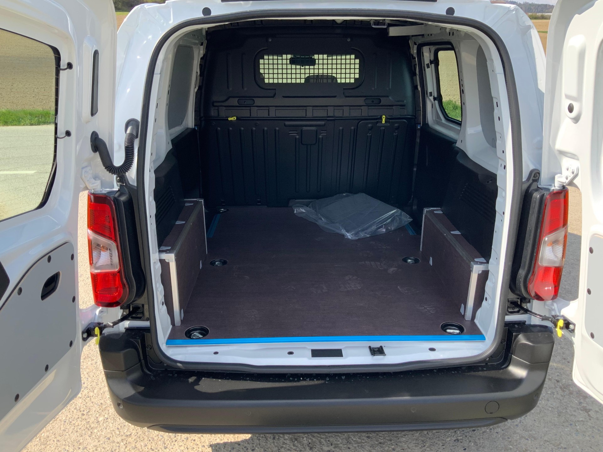 CITROEN Berlingo M 1.2 PureTech 110 First S/S-image-5
