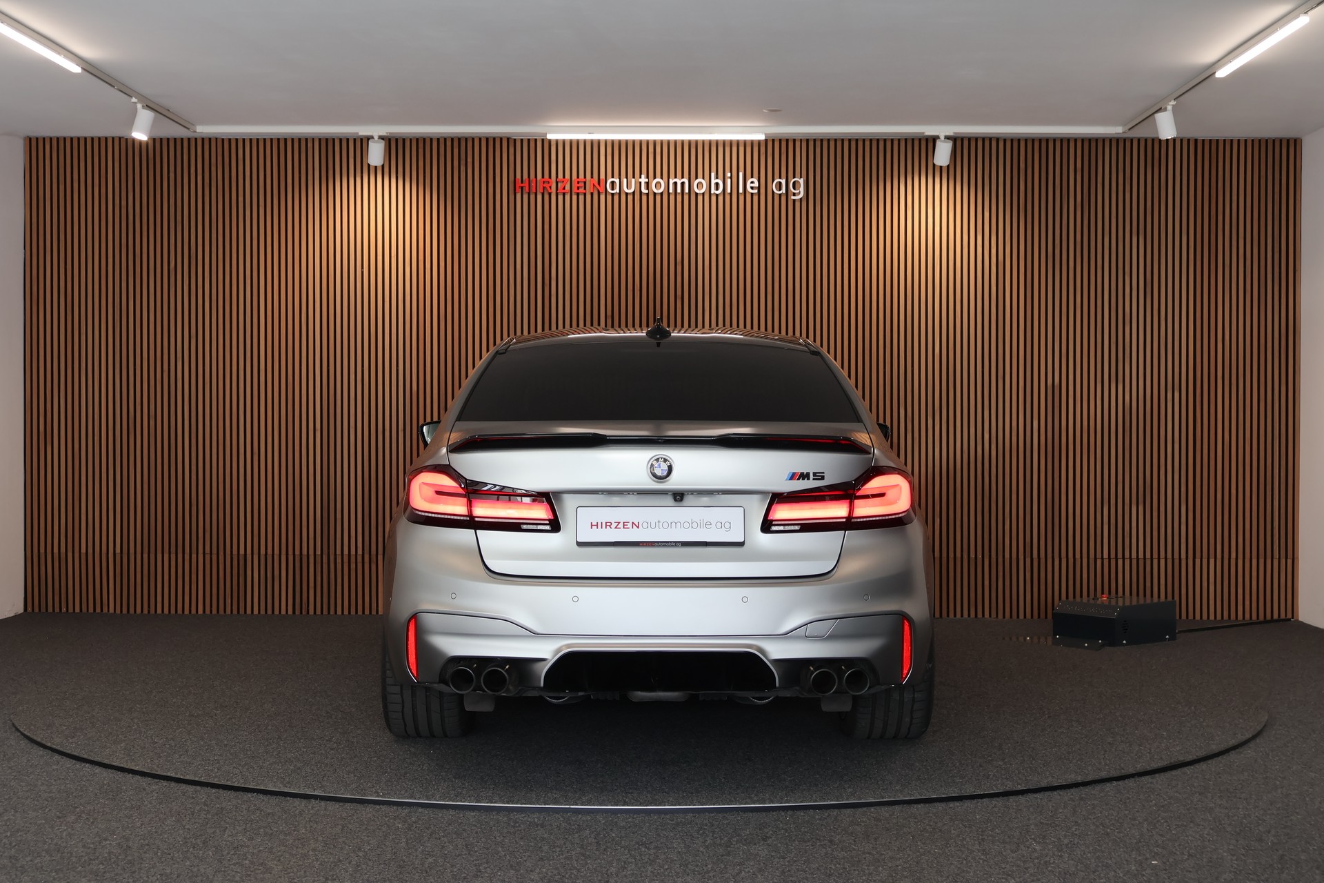 BMW M5 xDrive Drivelogic-showroom-element-3