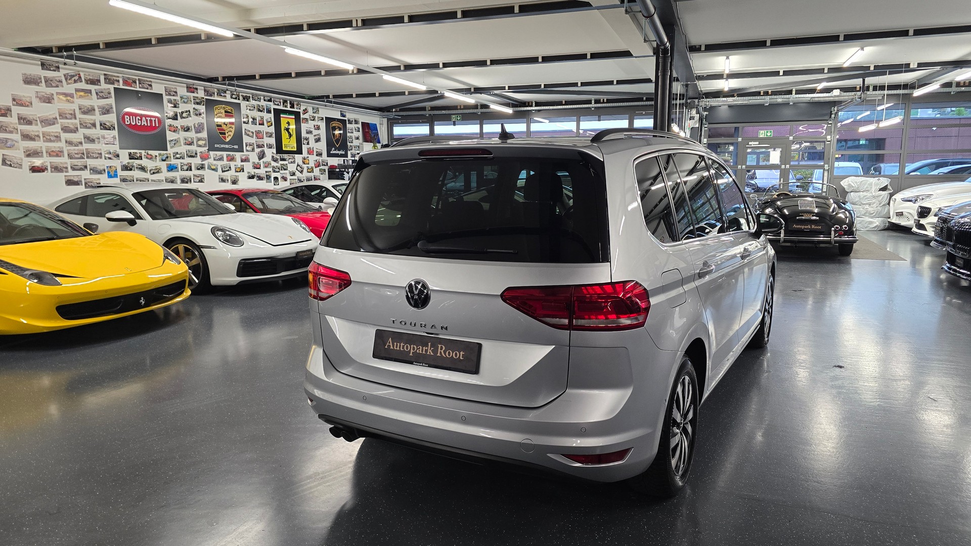 VW Touran 2.0 TDI BlueMotion Technology Comfortline DSG-image-6