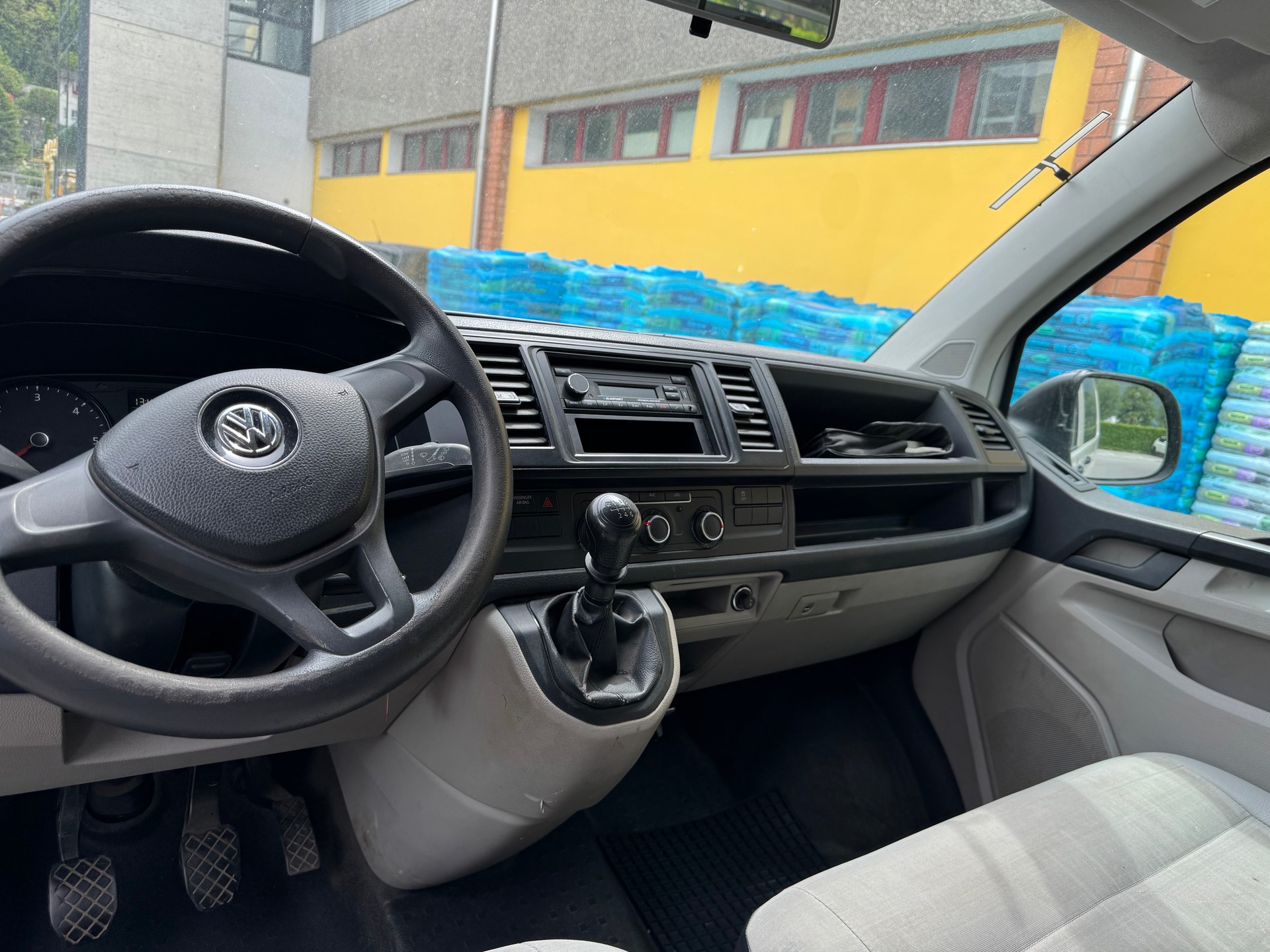 VW T6 2.0 Bi-TDI 4Motion-image-4